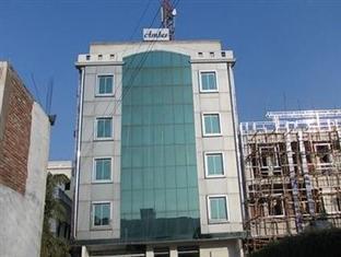 Hotel Amber Lucknow Dış mekan fotoğraf