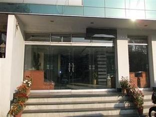 Hotel Amber Lucknow Dış mekan fotoğraf